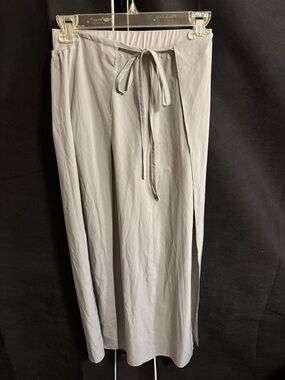 Halara, NWT,  Light Gray, Drawstring Midi Skirt